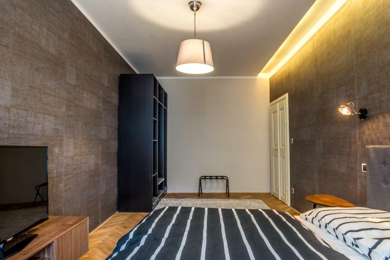 Exclusive 3 Bedroom Top-Notch Flat, Great Location Prague Extérieur photo