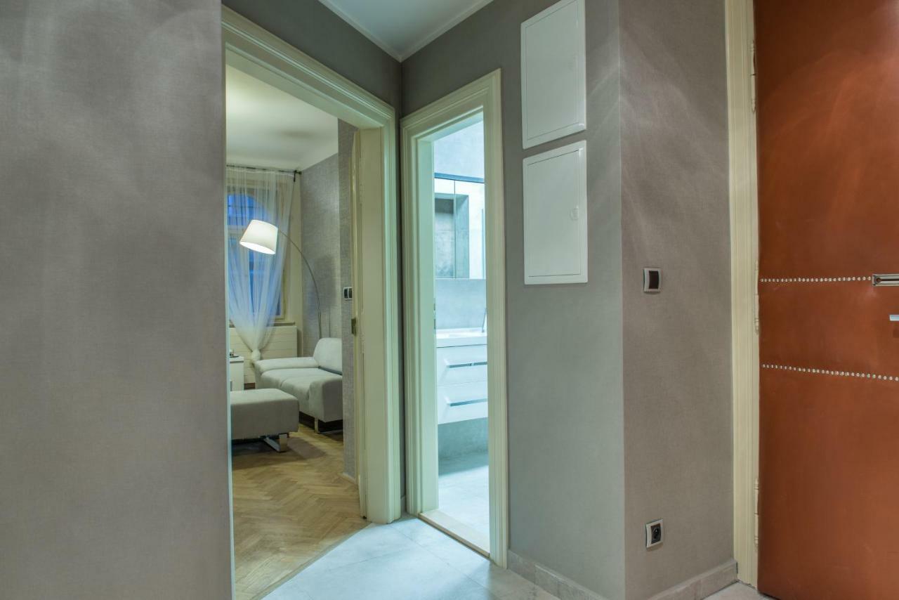 Exclusive 3 Bedroom Top-Notch Flat, Great Location Prague Extérieur photo