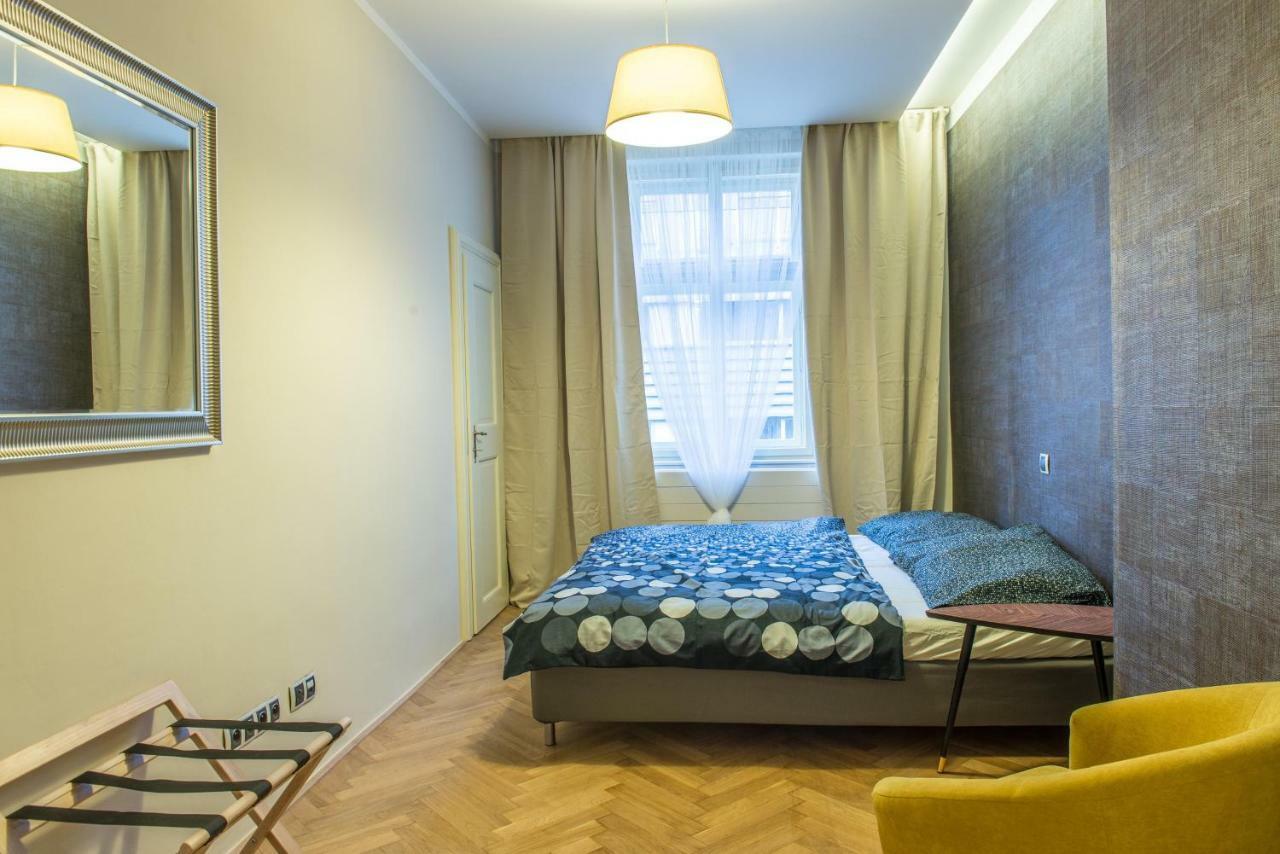 Exclusive 3 Bedroom Top-Notch Flat, Great Location Prague Extérieur photo